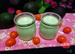 香蕉牛油果奶昔的做法图解6