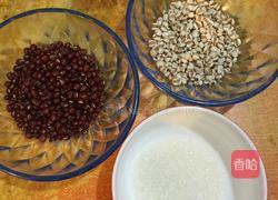 薏米红豆浆的做法图解1