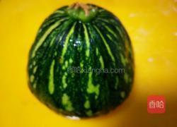 银鱼南瓜盅的做法图解2