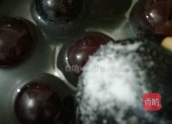 黑布林果酱的做法图解1