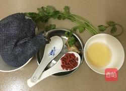 清炖乌鸡的做法图解1