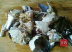 梭子蟹豆腐煲的做法图解1