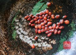 花生紫甘蓝煎饼的做法图解3