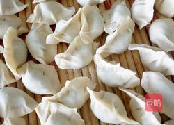 山菜水饺的做法图解2