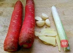 素炒胡萝卜的做法图解1