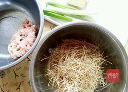 猪肉粉条包子的做法图解4