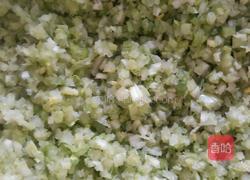 香菇芹菜猪肉馄饨的做法图解4