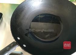 猪肉炒芹菜的做法图解2