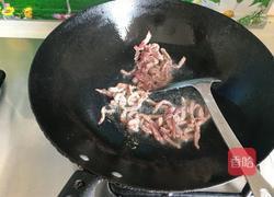 猪肉炒芹菜的做法图解3