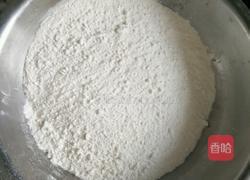 豆渣芝麻糖饼的做法图解1