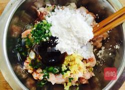 清汆丸子的做法图解1