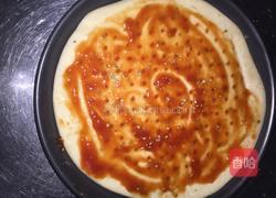 香肠披萨的做法图解1