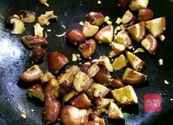 鸟窝芡汁香菇丁的做法图解7