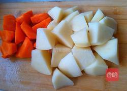 土豆烧鸭腿的做法图解2