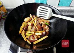 香菇竹笋烧鸭子的做法图解8