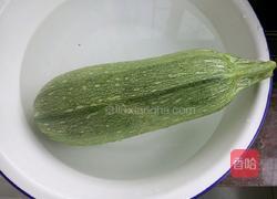 西葫芦素馅蒸饺的做法图解4