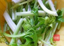 芹菜炒猪肝的做法图解3