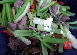 芹菜炒猪肝的做法图解9