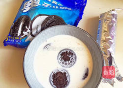 奥利奥冰淇淋的做法图解3