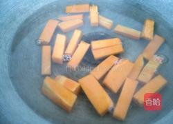咸蛋黄南瓜条的做法图解2