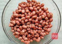 泡椒花生的做法图解1