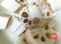 高压锅莲藕排骨汤的做法图解2