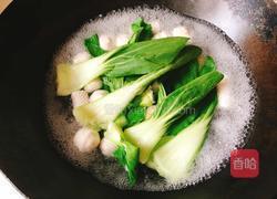 鱼丸肉丸青菜汤的做法图解3
