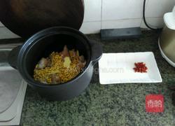 黄豆杞子煲猪脚的做法图解4