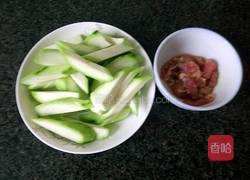 紫菜丝瓜汤的做法图解2