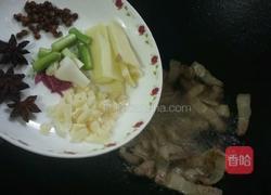 砂锅鱼头煲的做法图解11