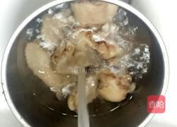 竹荪鸡肉汤的做法图解3