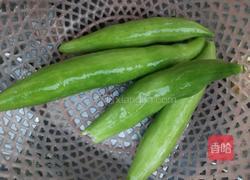 蛇瓜炒酸笋的做法图解2
