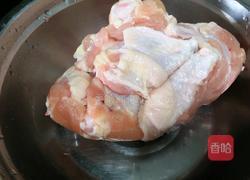 鸡肉炖粉条的做法图解1