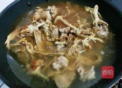 老鸭笋干煲的做法图解6