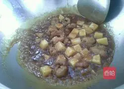 Illustration of how to make lychee meat 7