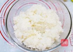 香蕉寿司的做法图解2