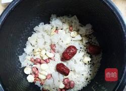 阴米八宝粥的做法图解2