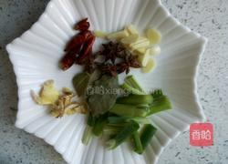 胖头鱼头炖豆腐的做法图解2