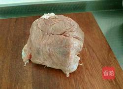 牛肉胡萝卜的做法图解1
