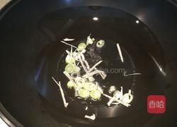 白菜丝热汤面的做法图解2