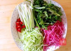 豆皮蔬菜卷的做法图解3