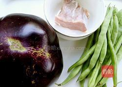 豆角烧茄子的做法图解1