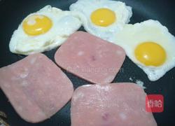 鸡蛋汉堡的做法图解3