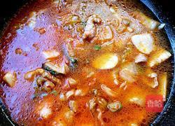 五花肉辣白菜汤的做法图解8
