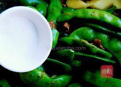 土豆炖豆角的做法图解11