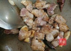 土豆炖五花肉的做法图解5