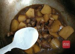 土豆炖五花肉的做法图解9