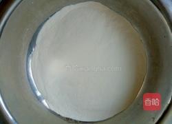 胡萝卜玉米肉饺子的做法图解3