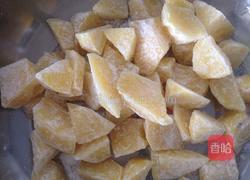 拔丝土豆的做法图解2