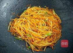 红萝卜土豆丝的做法图解8
